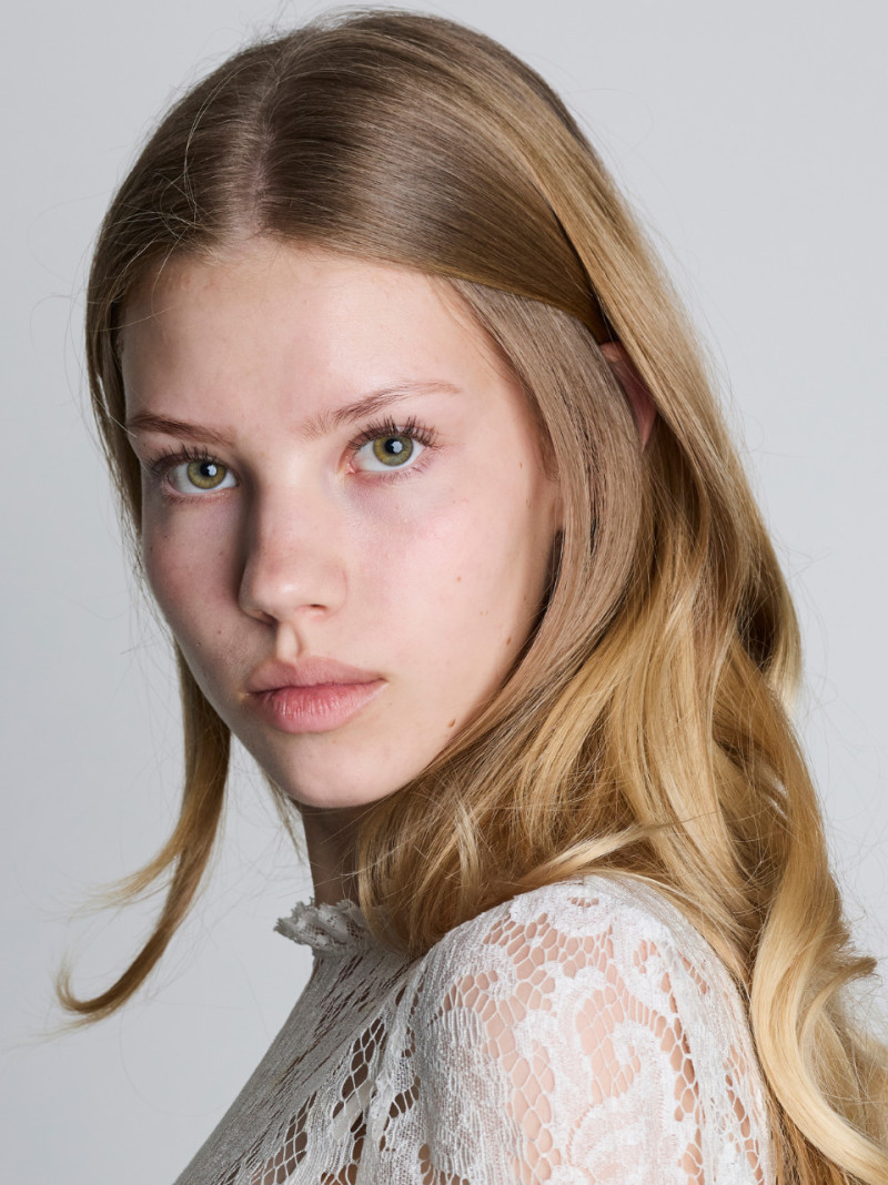 Photo of model Anastasiia Litovchenko - ID 728112