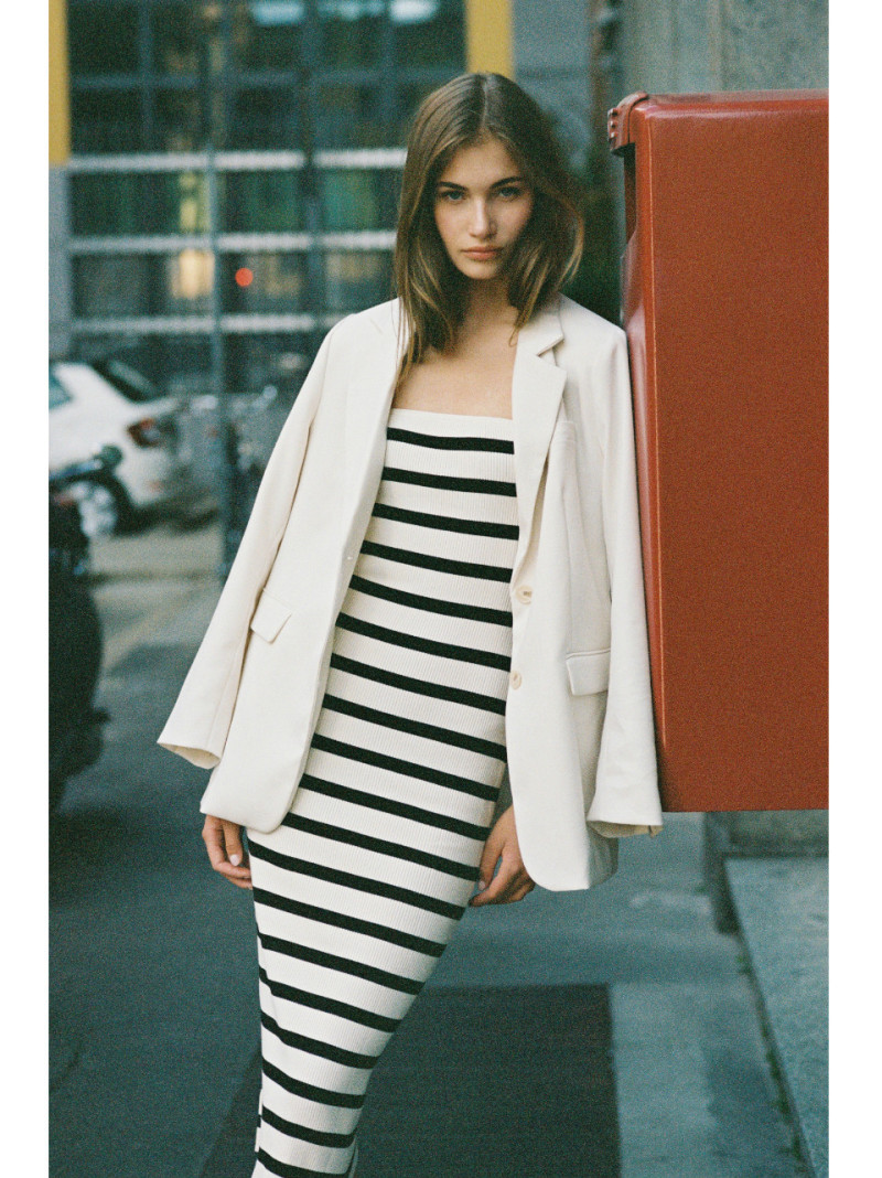 Photo of model Anastacia Enstrom - ID 728208