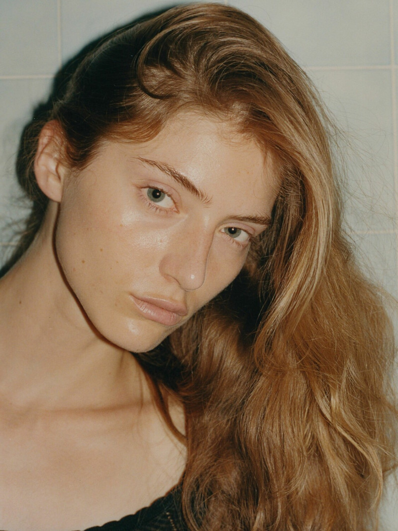 Photo of model Lena Bussolino - ID 728257