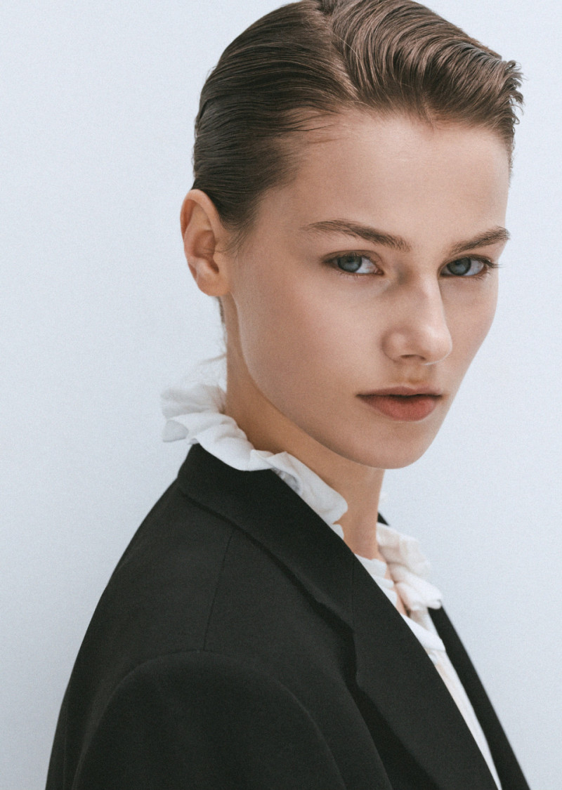 Photo of model Famke van Hasselt - ID 728355