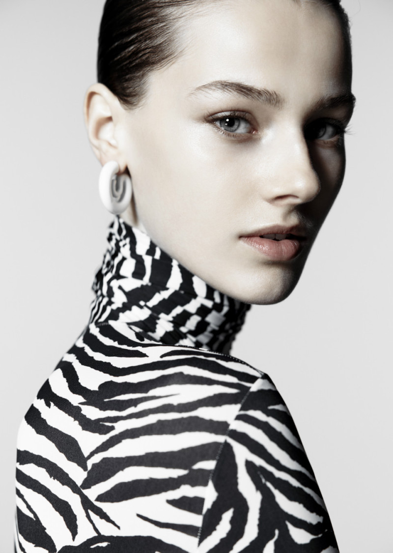 Photo of model Famke van Hasselt - ID 728364