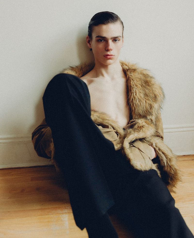 Photo of model Max Vespa - ID 728381