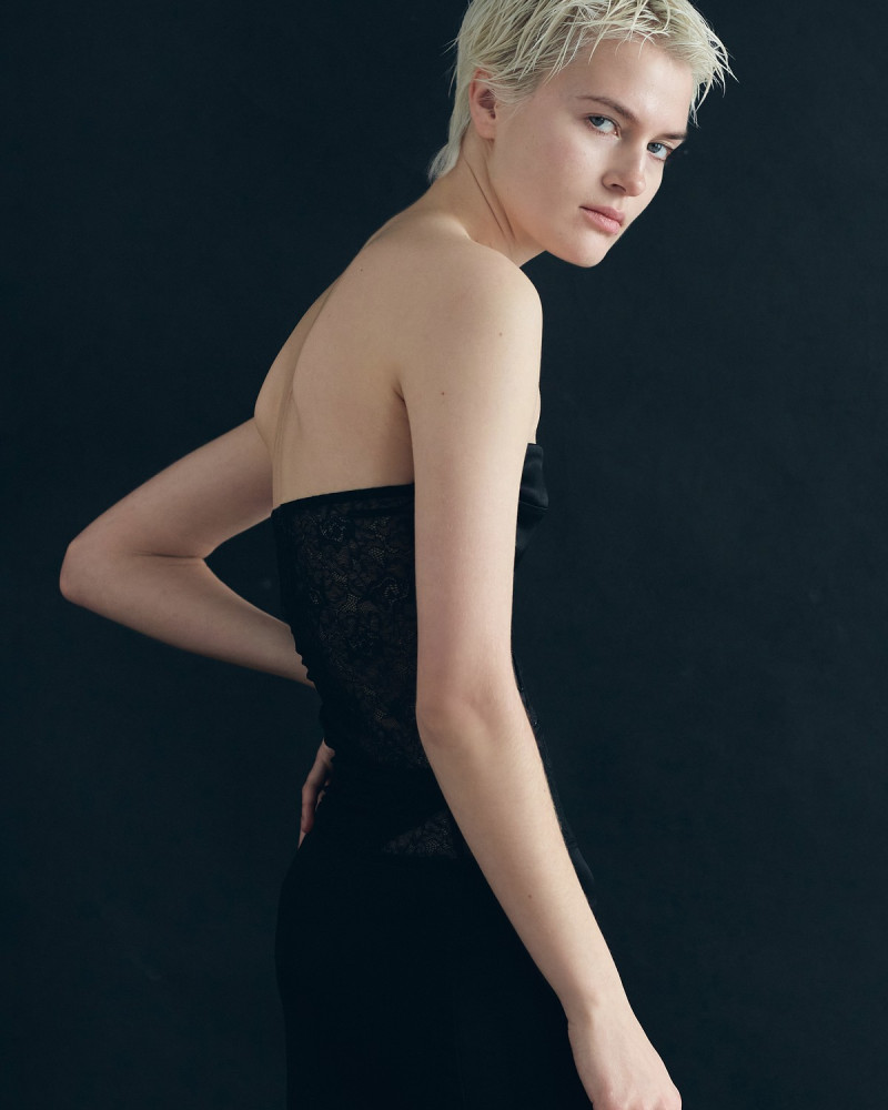 Photo of model Karolina Lombergar - ID 728434