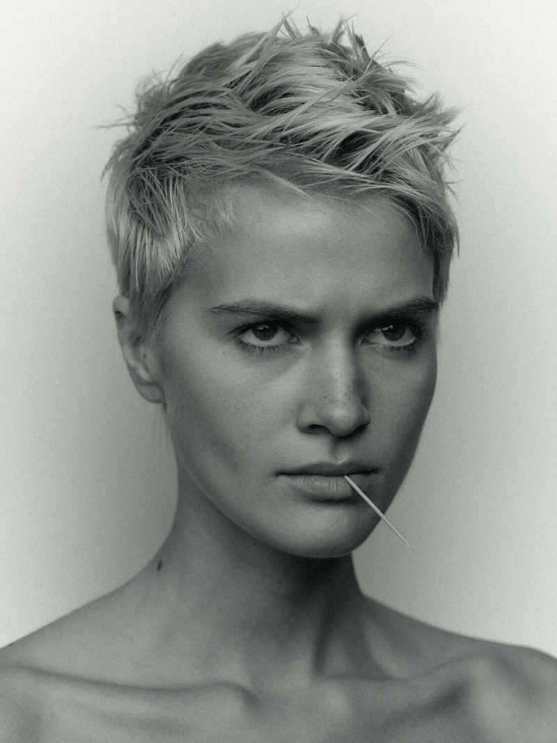 Photo of model Karolina Lombergar - ID 728453