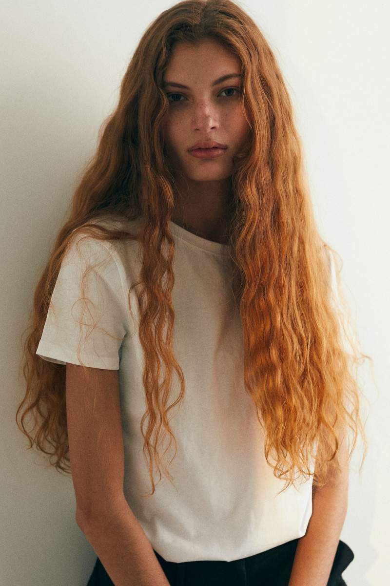 Photo of model Larissa Moraes - ID 728500