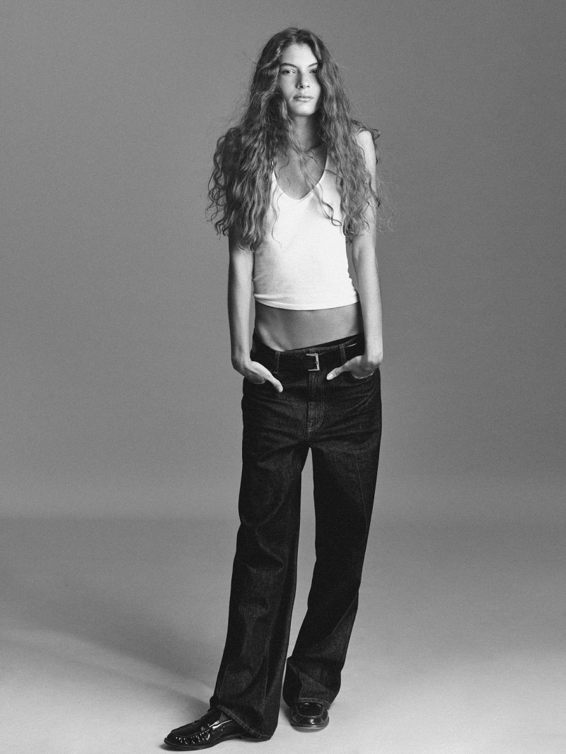 Photo of model Larissa Moraes - ID 728511