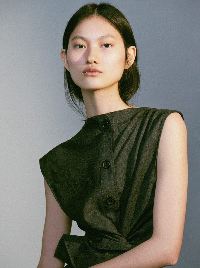 Photo of model Rebecca Xu - ID 728581