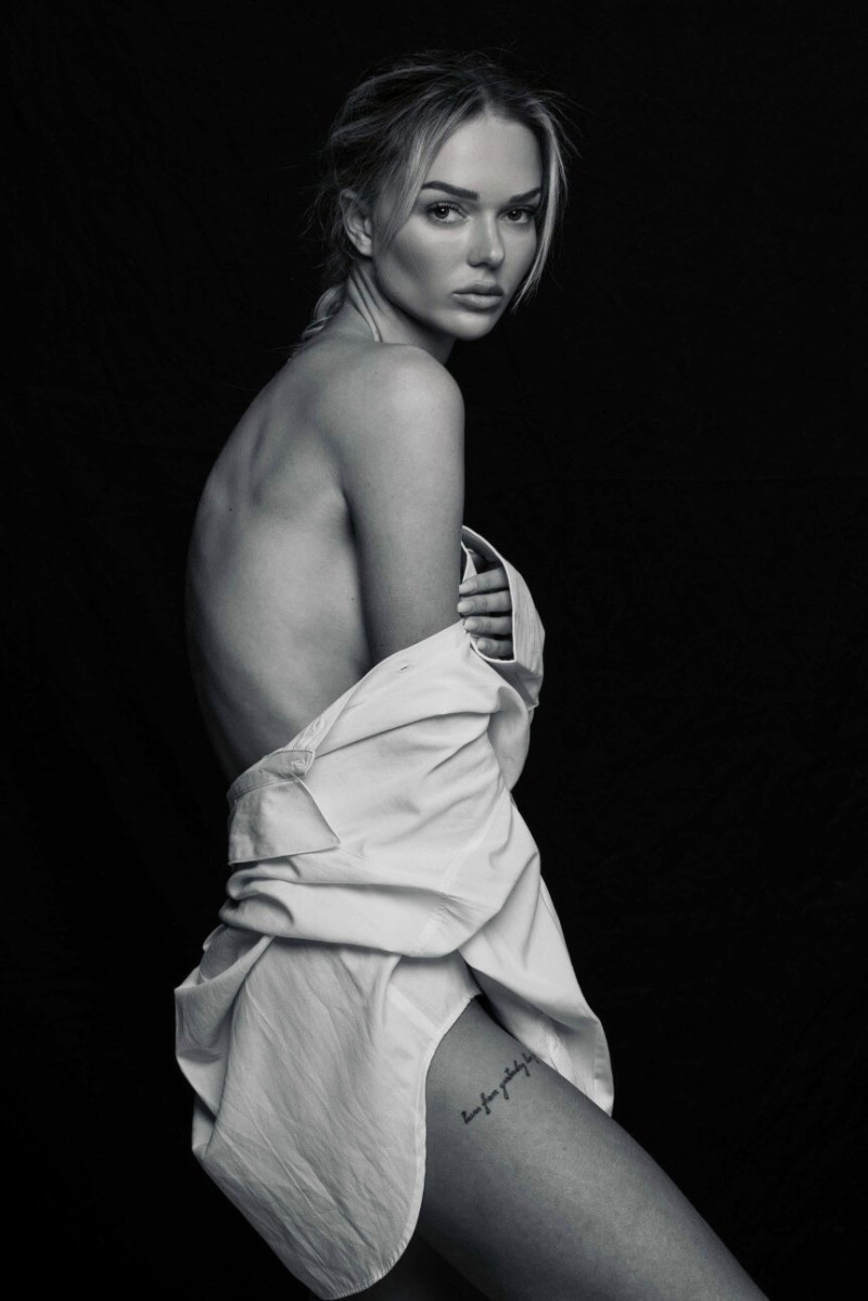 Photo of model Anouchka Lou - ID 728697