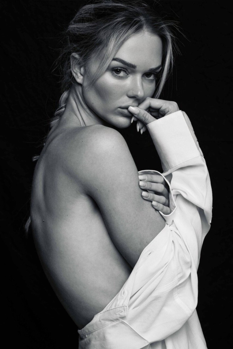 Photo of model Anouchka Lou - ID 728698