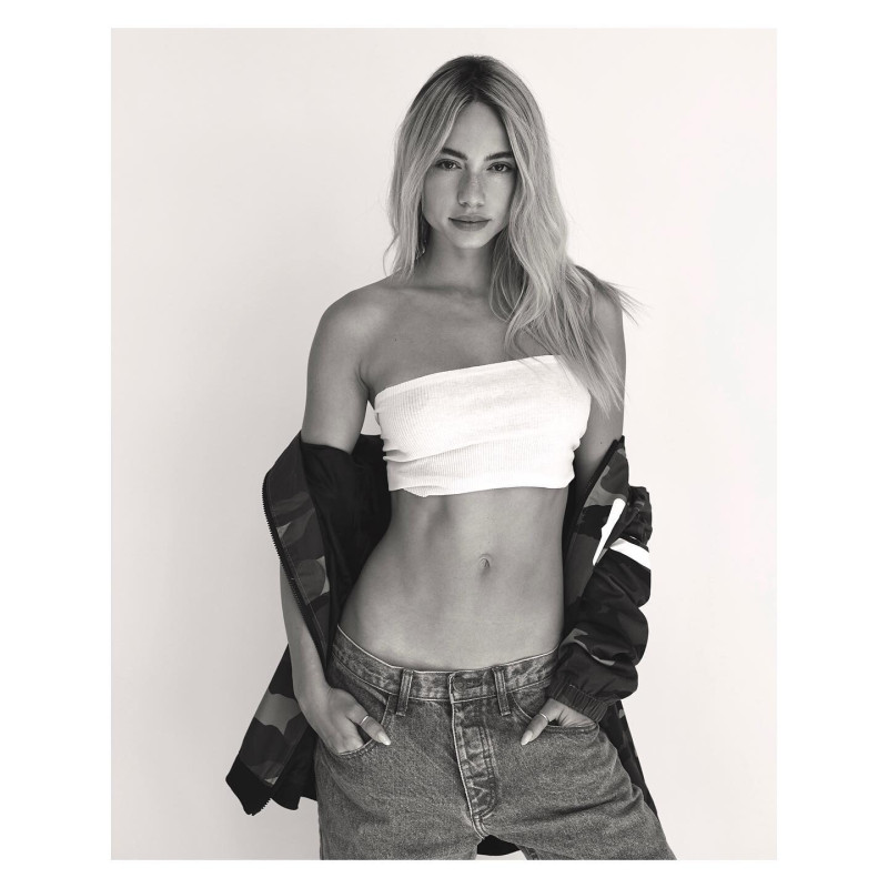 Photo of model Ella Ayalon - ID 729183