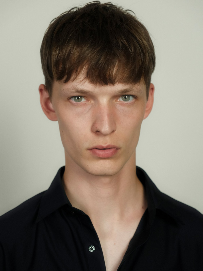 Photo of model David Kenvesh - ID 729443