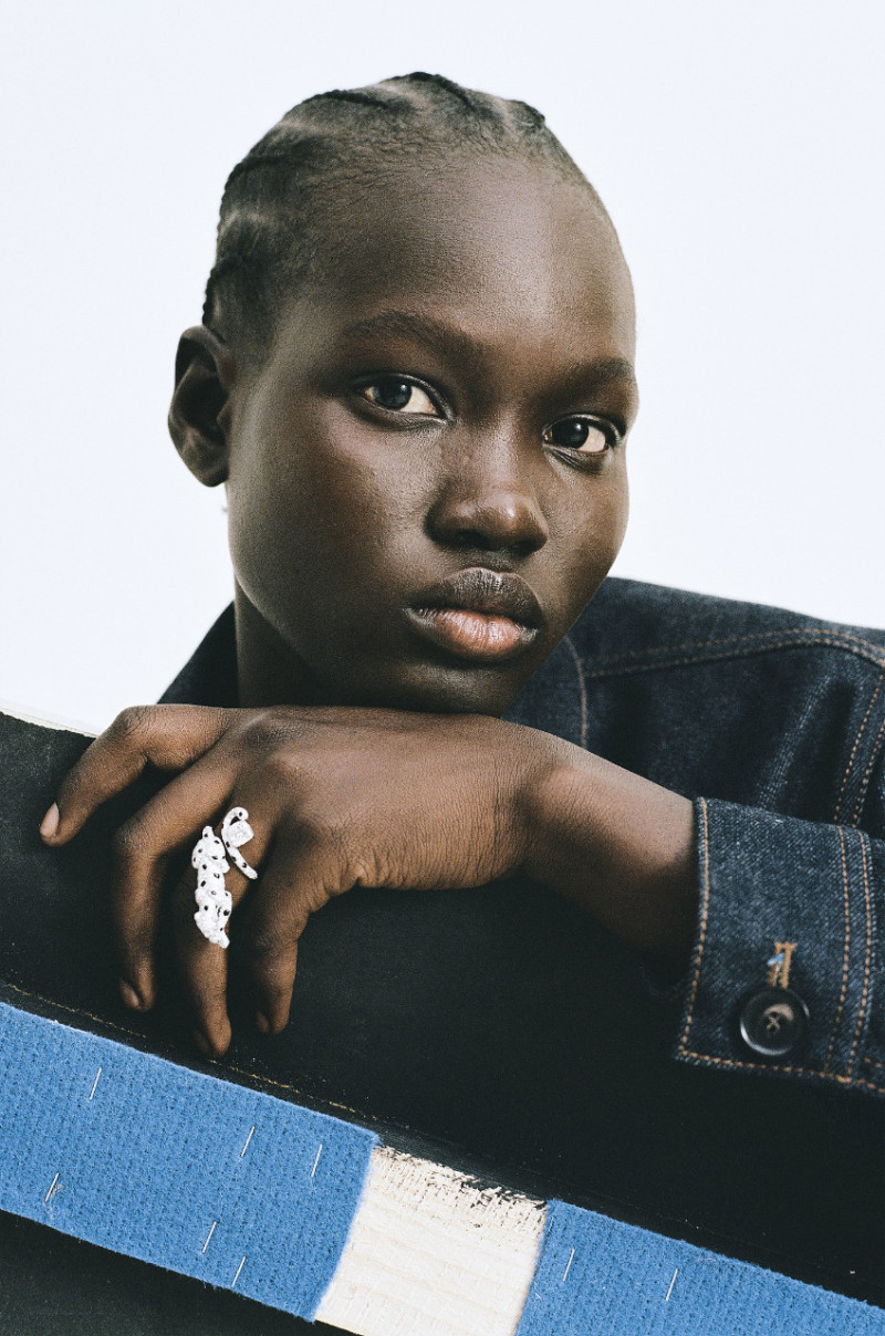 Photo of model Nyaboth Lothbor - ID 730119