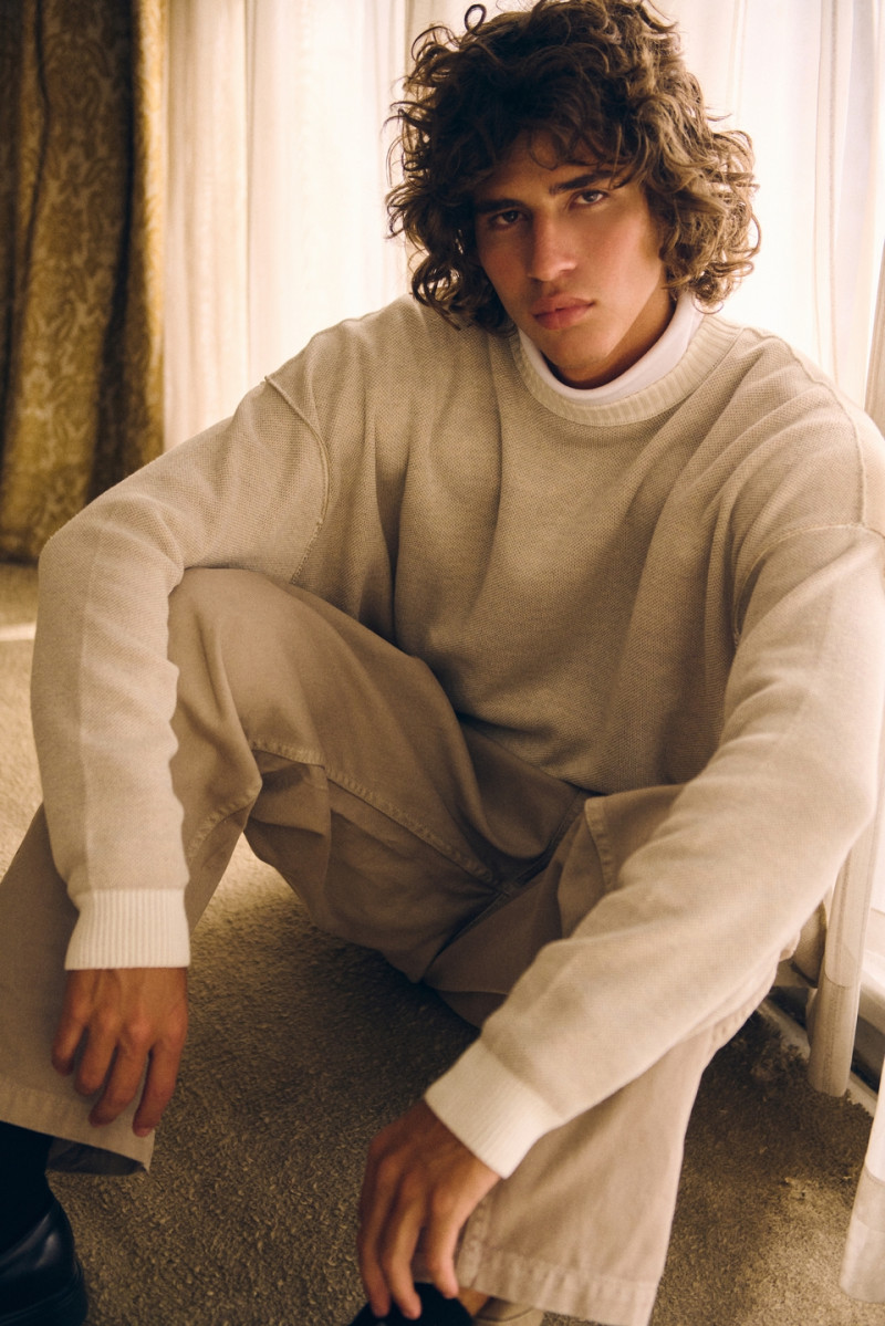 Photo of model Christopher Gonzales - ID 730154