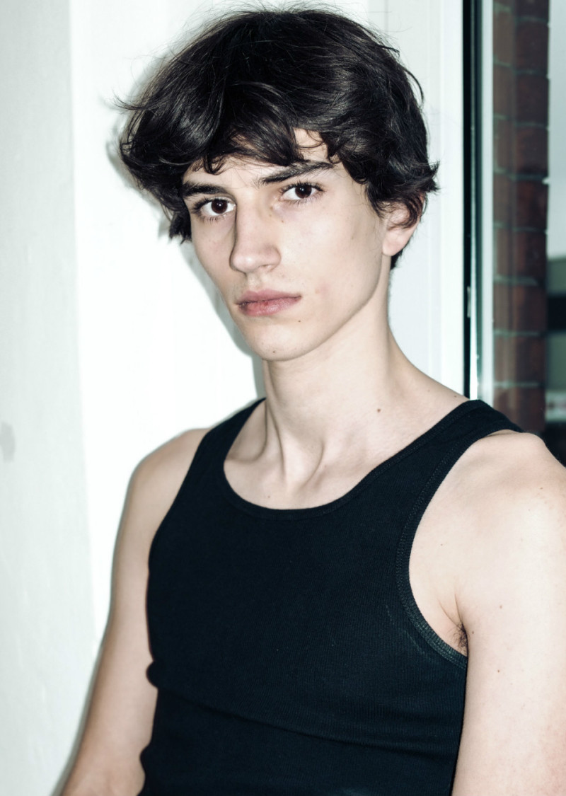 Photo of model Julian Silvester - ID 730201