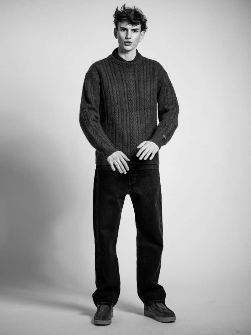 Photo of model Julian Silvester - ID 730204
