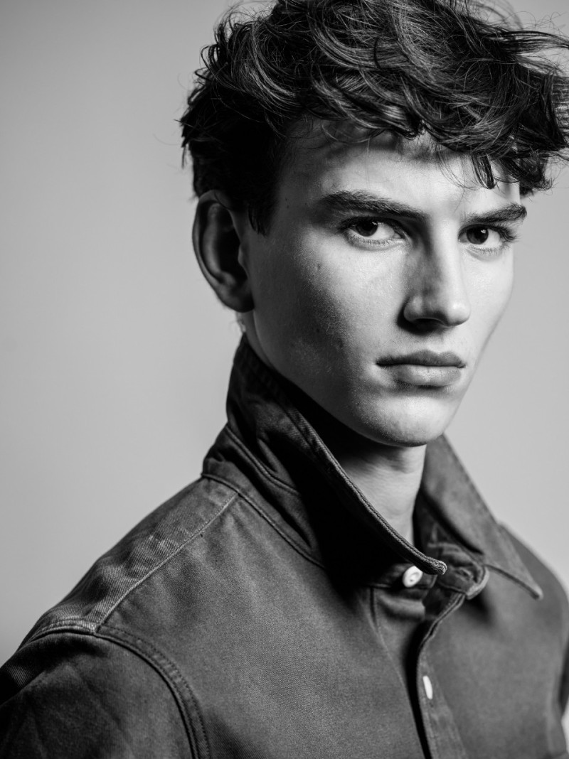 Photo of model Julian Silvester - ID 730208