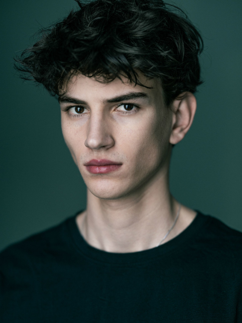 Photo of model Julian Silvester - ID 730210