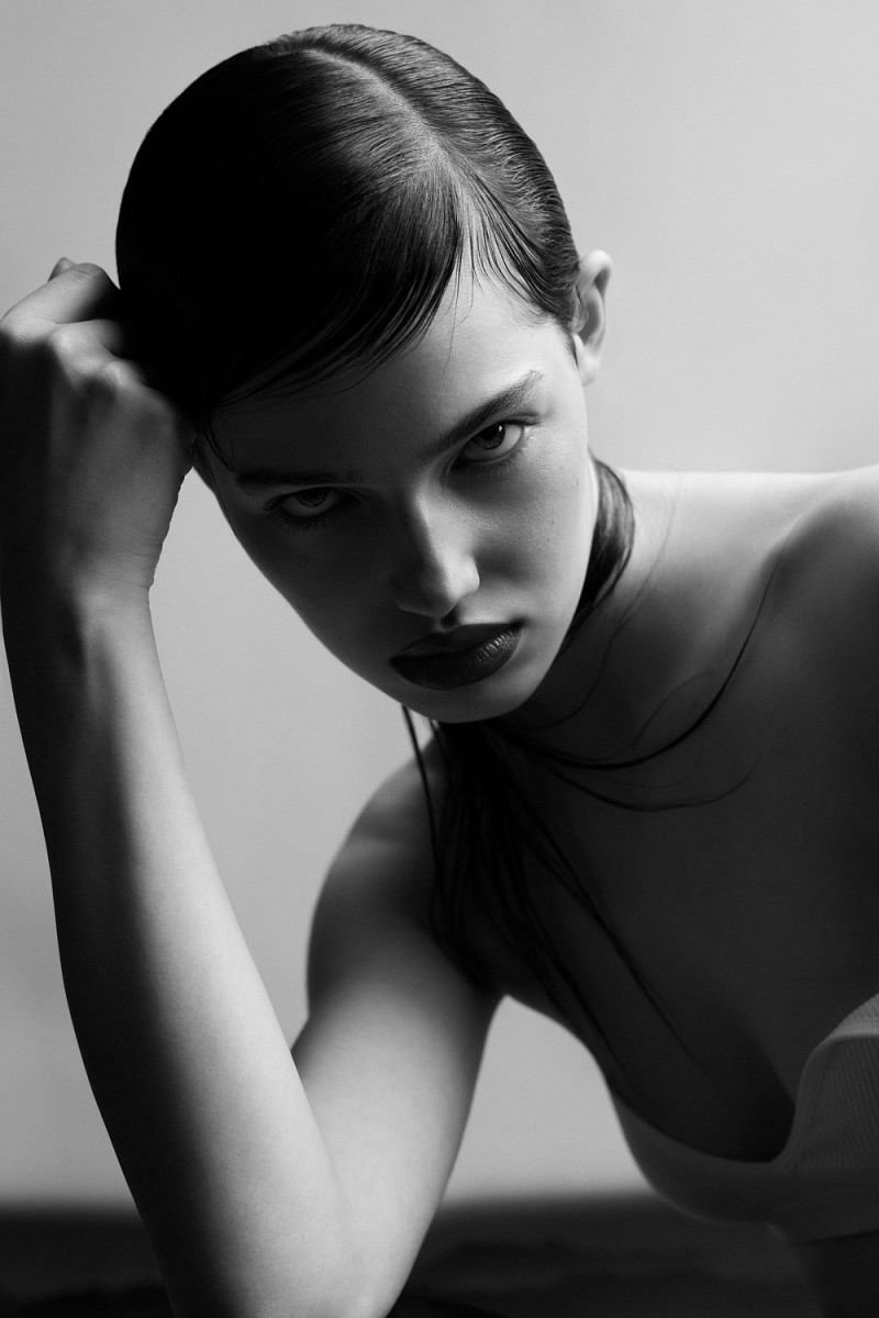 Photo of model Nora van der Tuin - ID 730284
