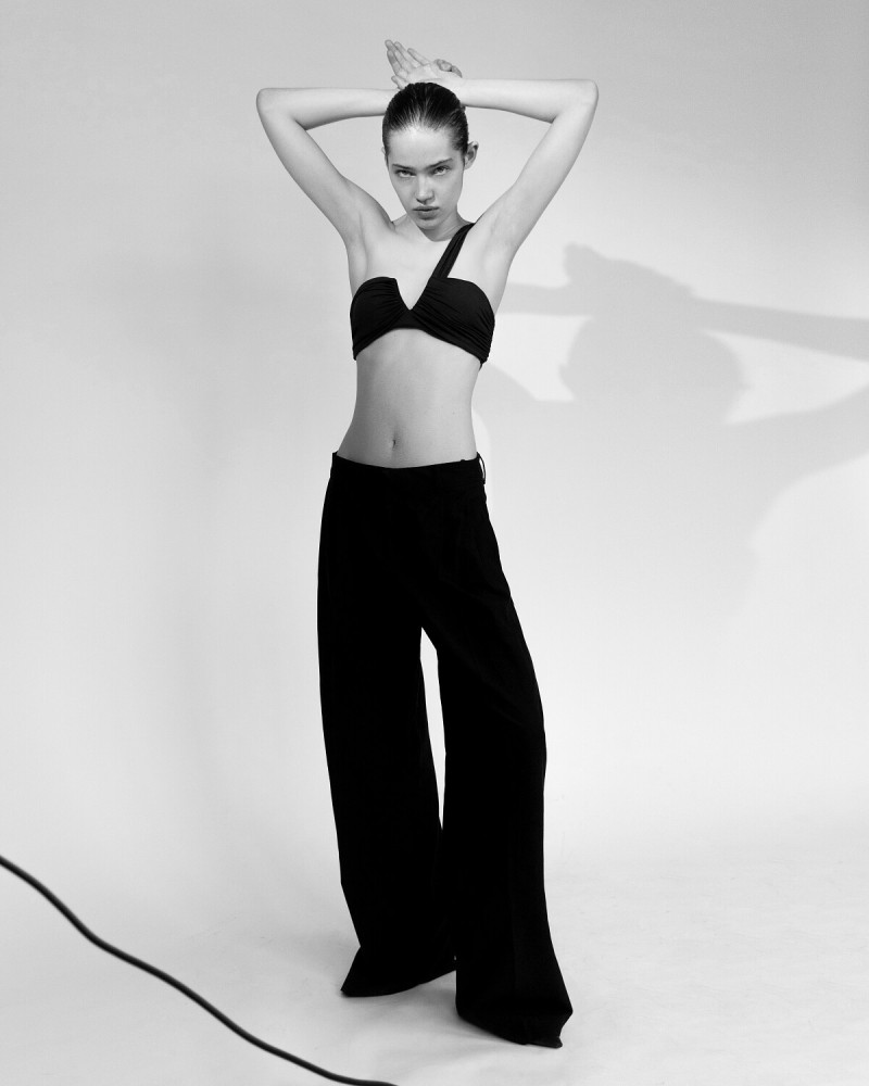 Photo of model Nora van der Tuin - ID 730287