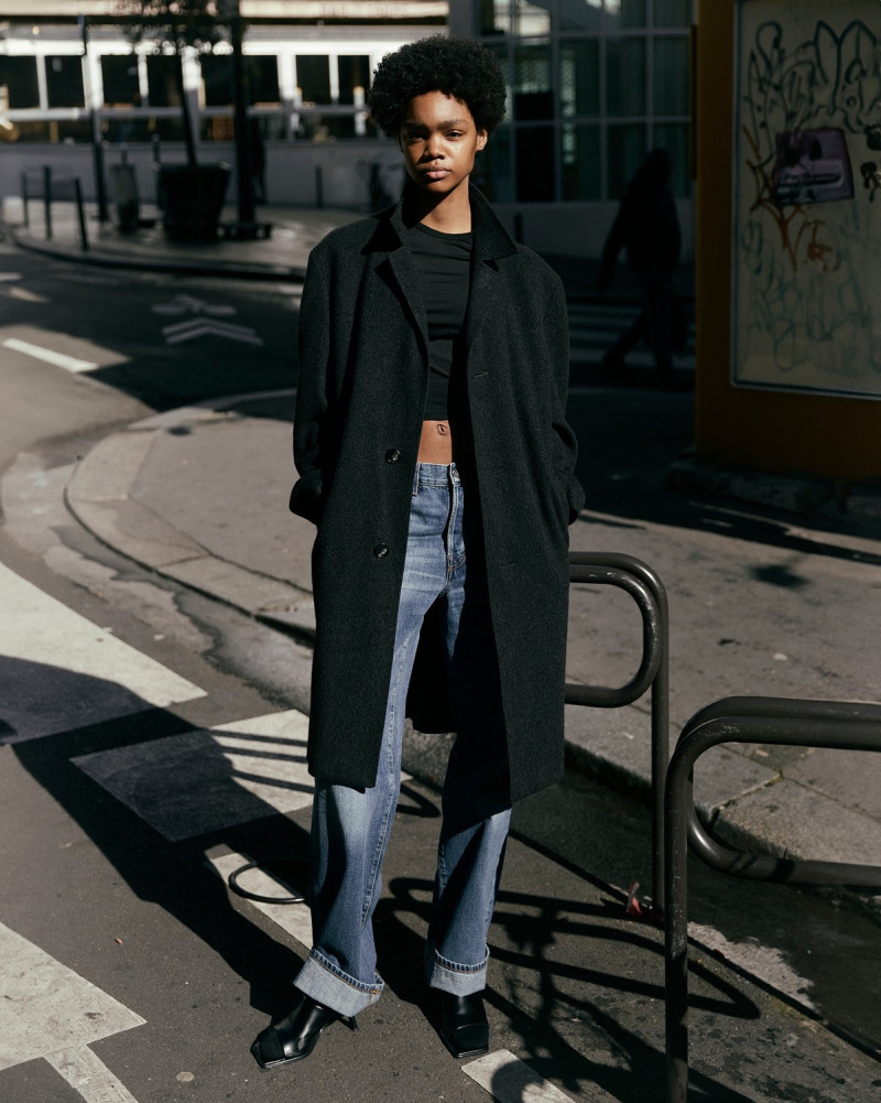 Photo of model Alexa Carmona - ID 732093