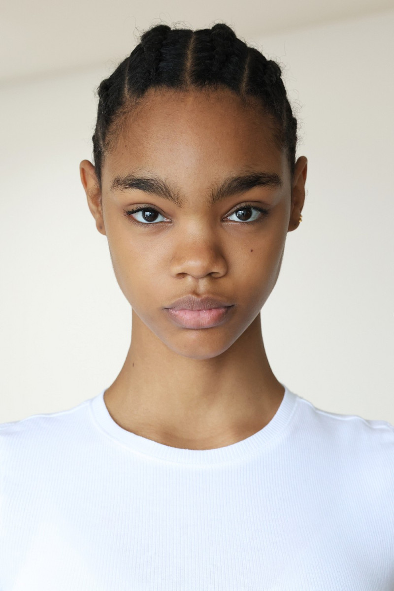 Photo of model Alexa Carmona - ID 732105