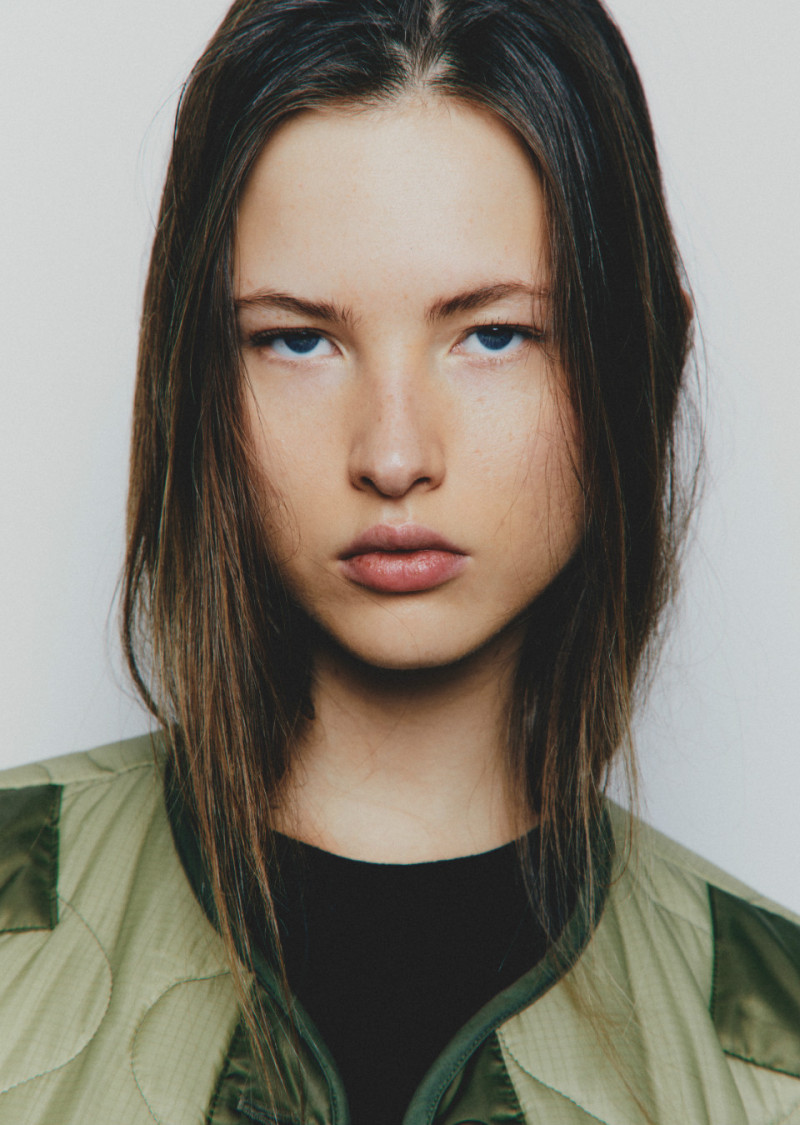 Photo of model Jade Cholette - ID 732220