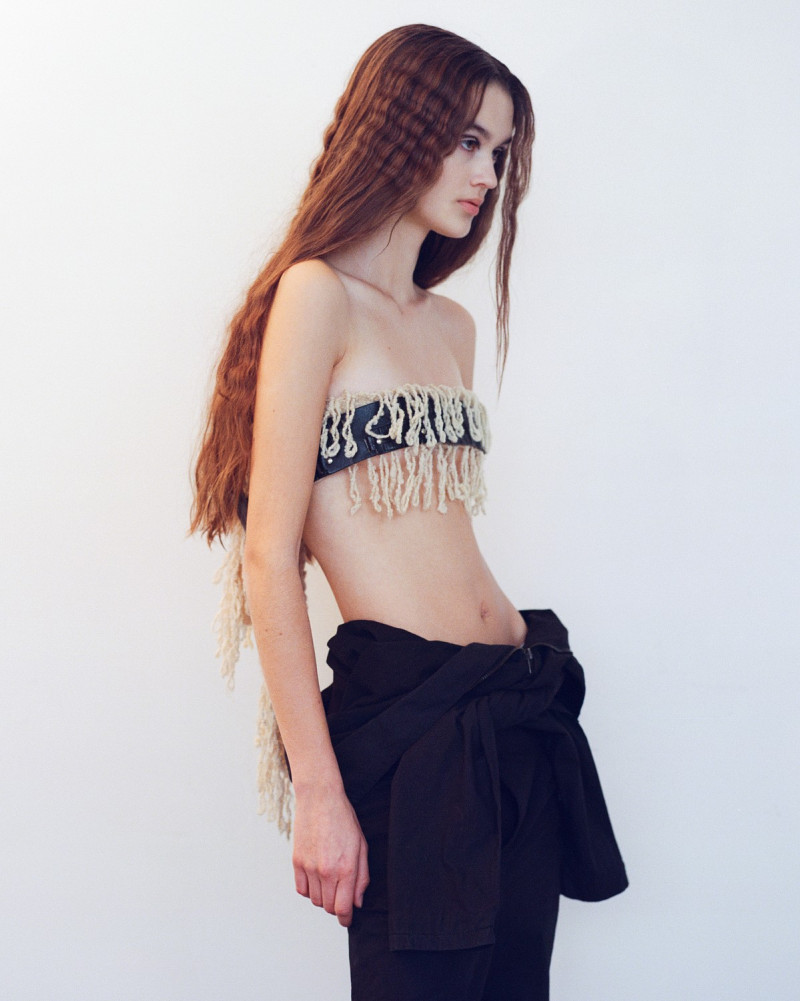 Photo of model Amelie Auger - ID 732325