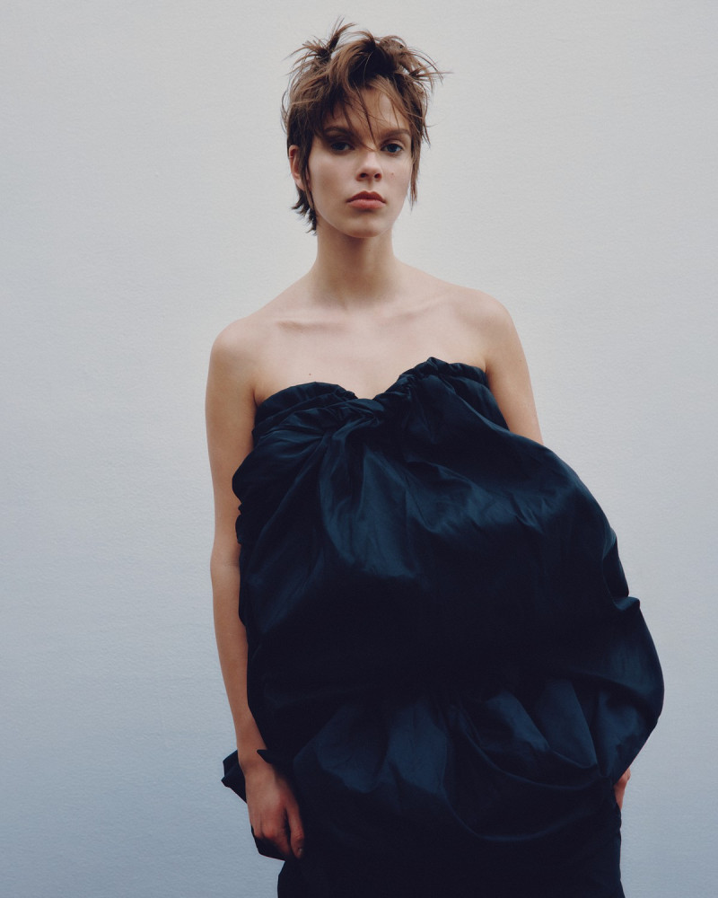 Photo of model Emma Auger - ID 732348