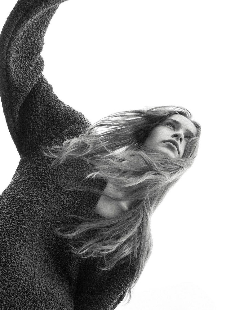 Photo of model Nessie Gromova - ID 732373