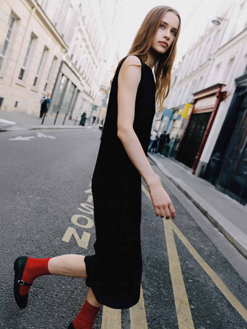 Photo of model Nessie Gromova - ID 732391