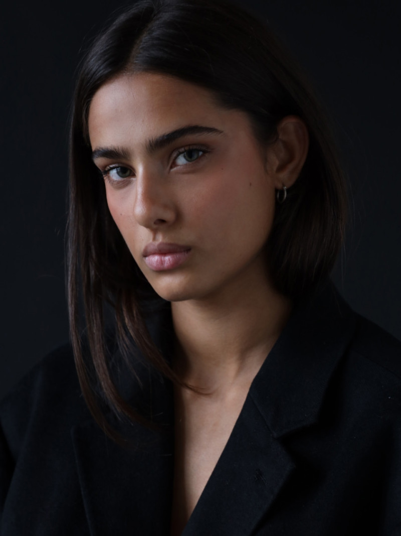 Photo of model Noemi Hewaliyanage - ID 732511
