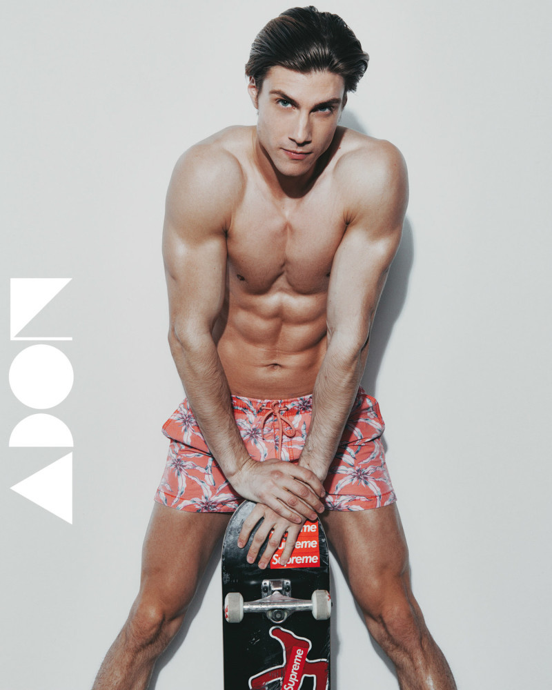 Photo of model Dorian Reeves - ID 734059