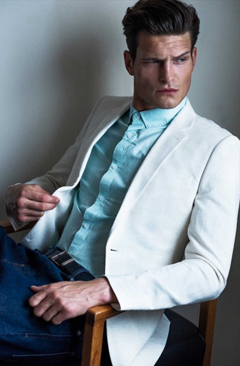 Photo of model John Todd - ID 734280