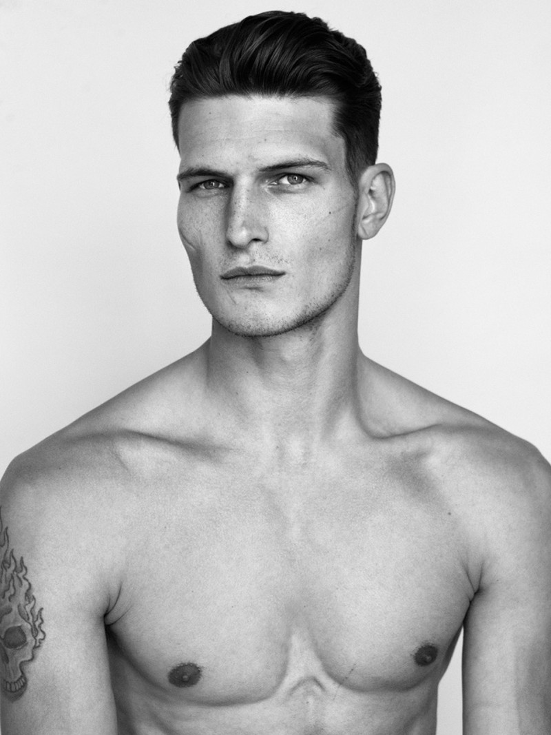 Photo of model John Todd - ID 734285