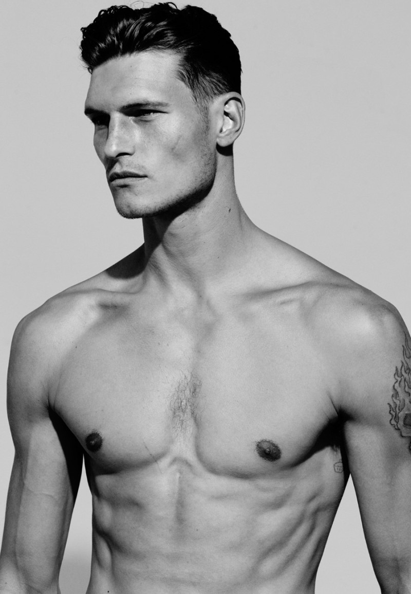 Photo of model John Todd - ID 734286