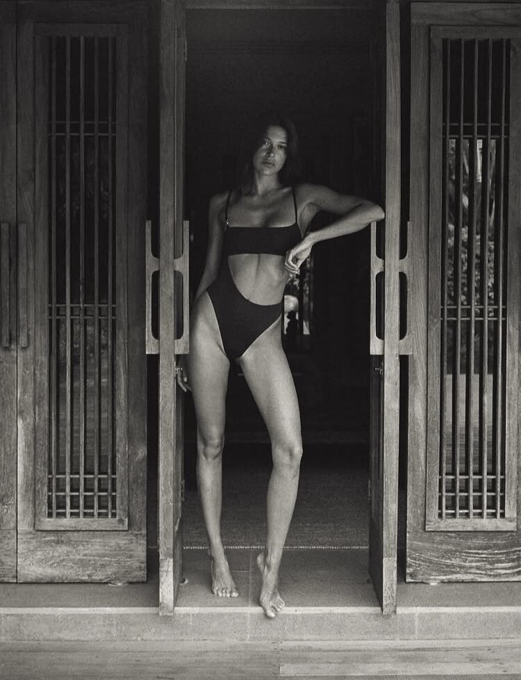 Photo of model Nuria Oliu Sanchez - ID 735133