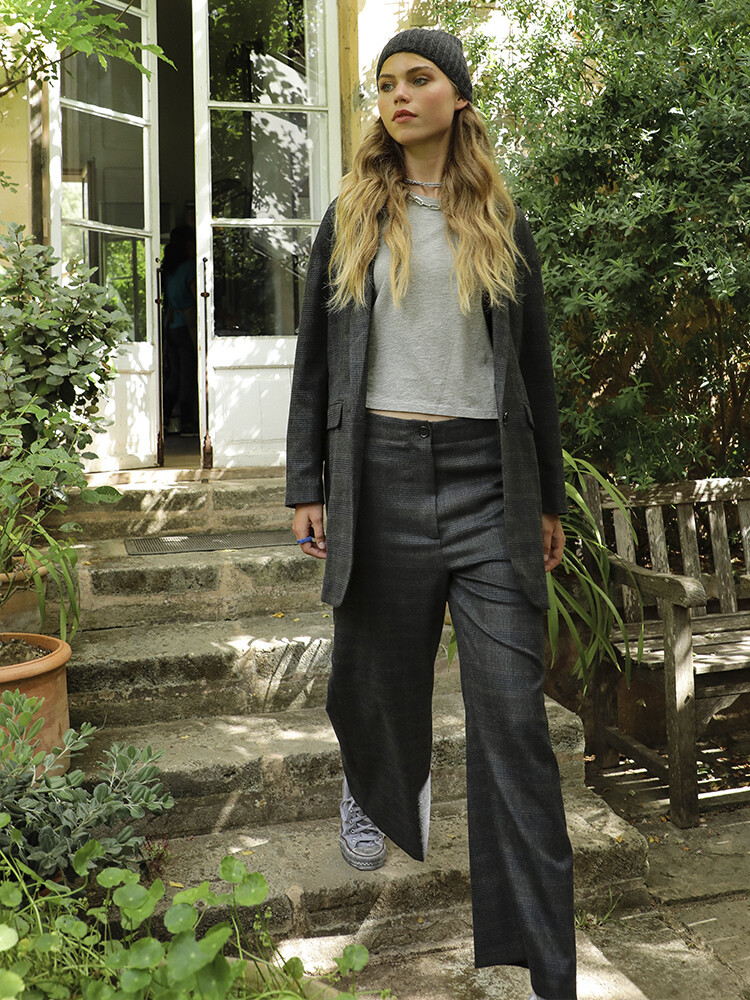 Photo of model Sam De Laat - ID 735358