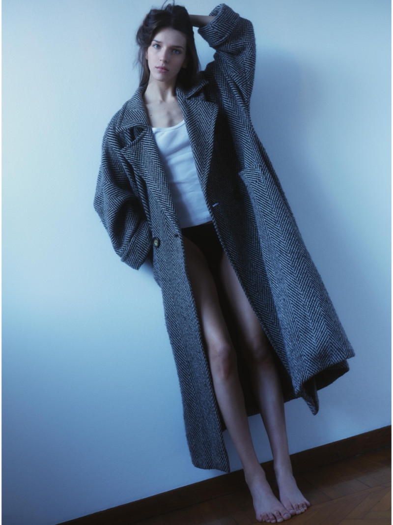 Photo of model Eva Pujatti - ID 736435