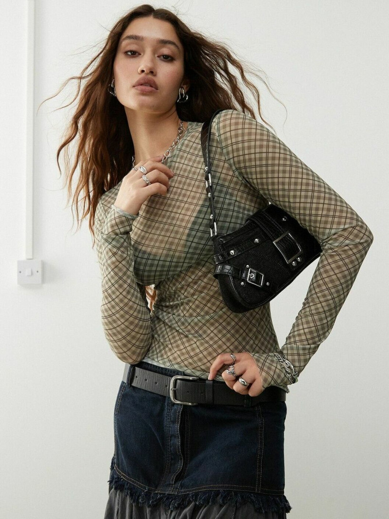 Photo of model Elisa Flores - ID 736743