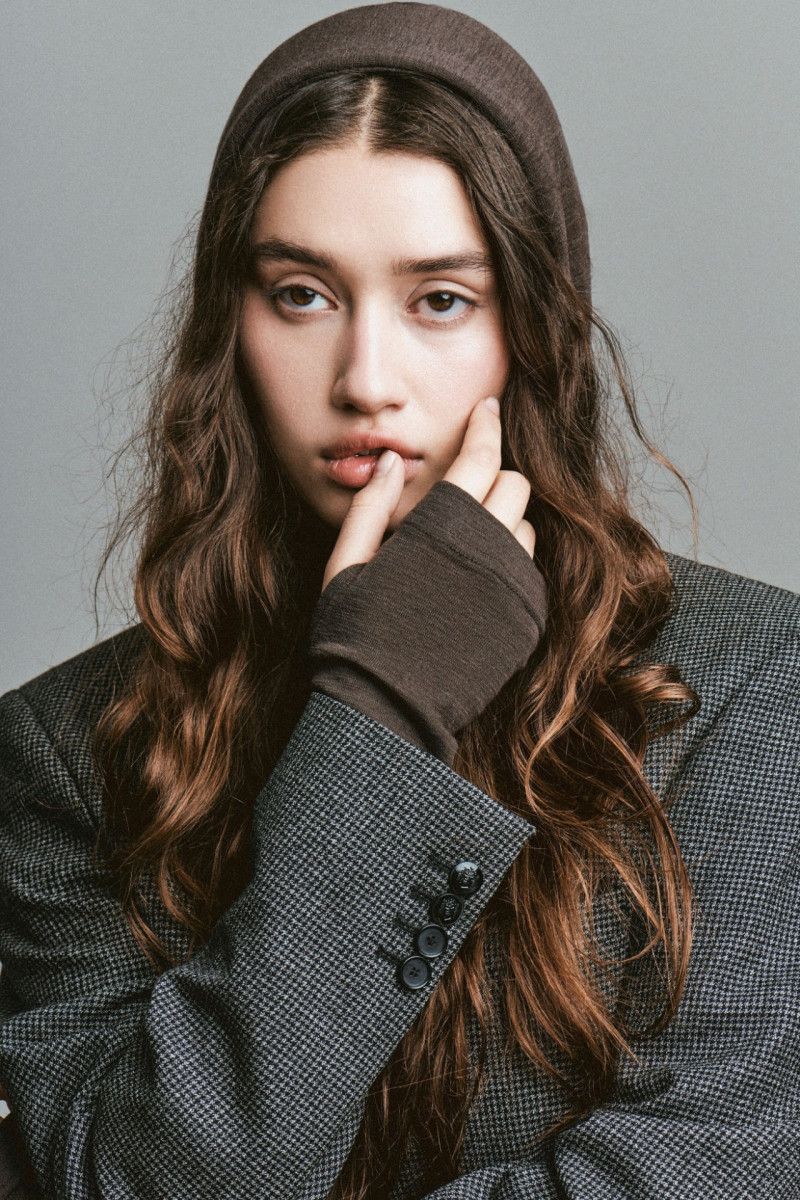 Photo of model Elisa Flores - ID 736747