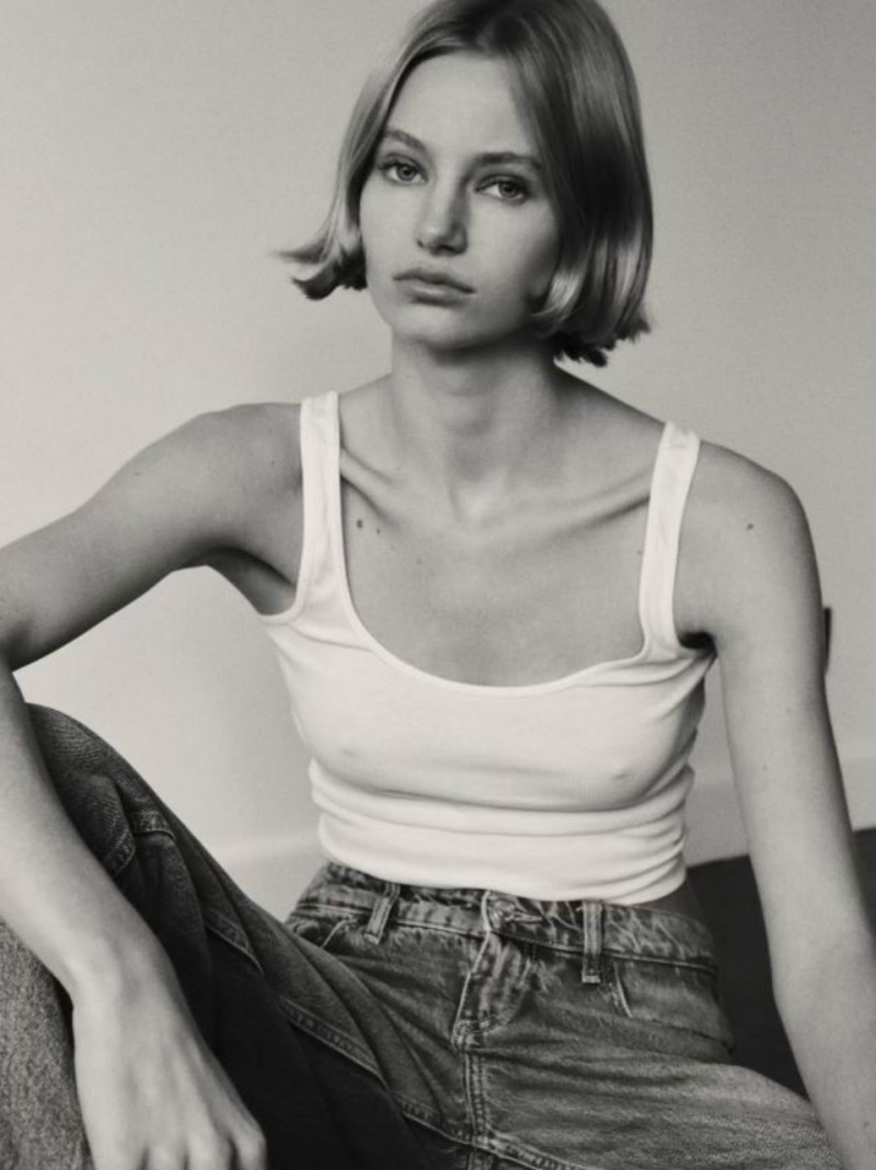 Photo of model Chimene Delrock - ID 736920