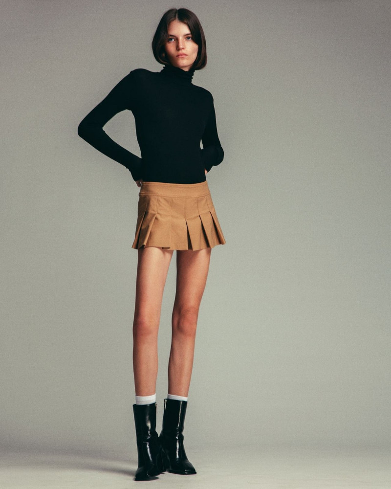 Photo of model Leah Risi - ID 736950