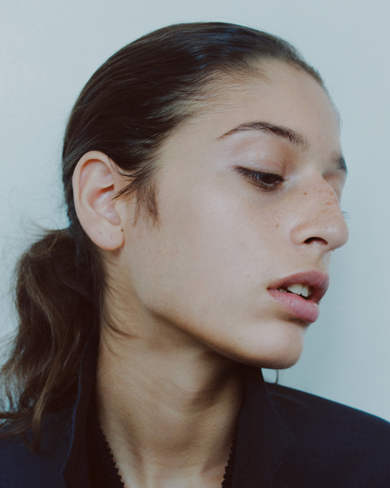 Photo of model Serena Sefyan - ID 737864