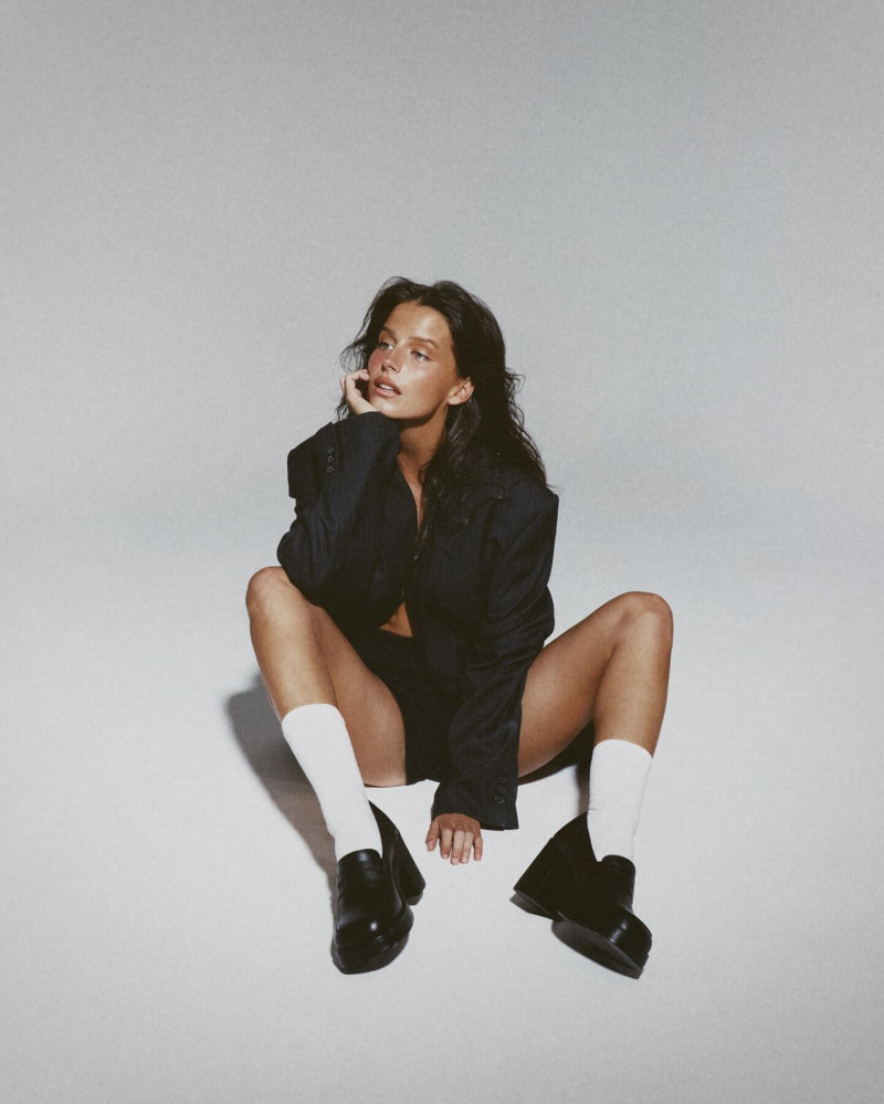 Photo of model Stephanie Mandich - ID 738057