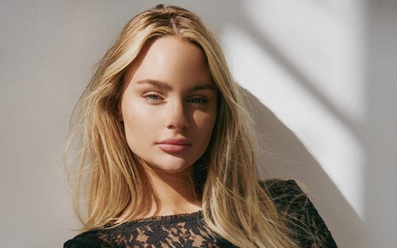 Yasmin Bennett Amelia