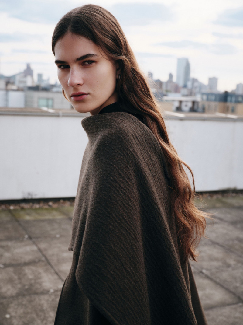 Photo of model Camille Desjardins - ID 740775