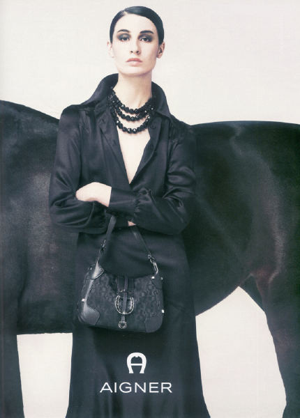 Photo of model Erin O%Connor - ID 393775