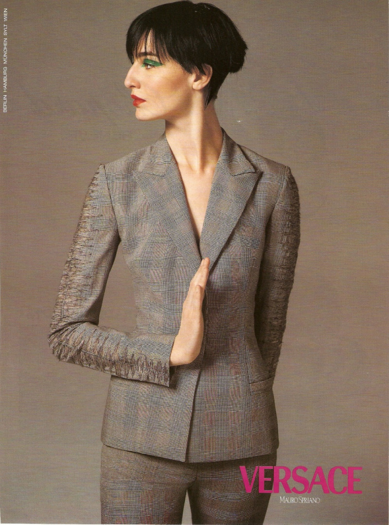 Photo of model Erin O%Connor - ID 393837