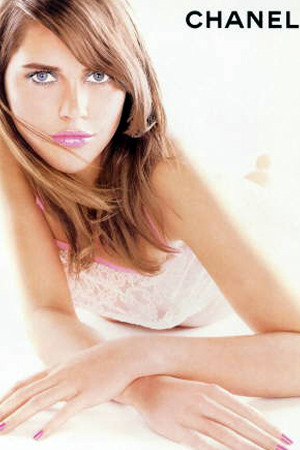 Photo of model Zoe Duchesne - ID 13159
