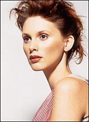 Photo of model Jessica MacCormick - ID 4096